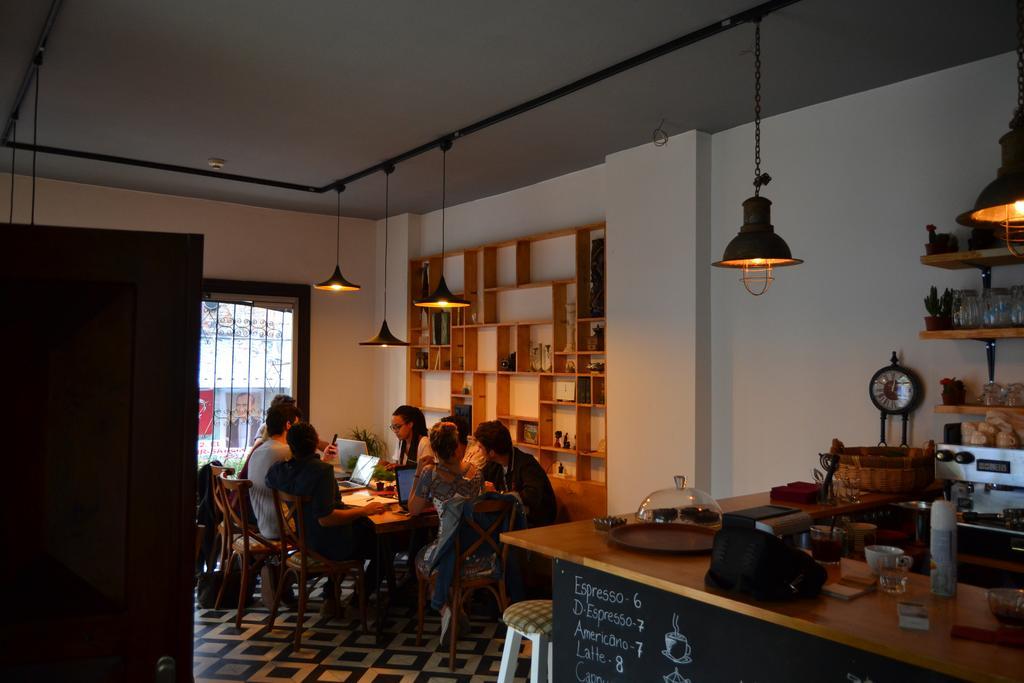 The Hub Hostel Istanbul Exterior foto